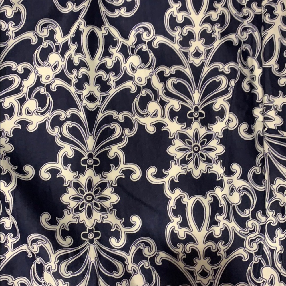 Dress - Picture 2 of 5